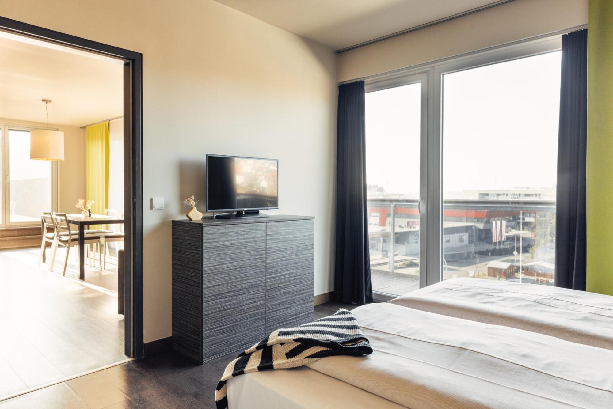 Harry'S Home Hart Bei Graz Hotel & Apartments Exterior photo