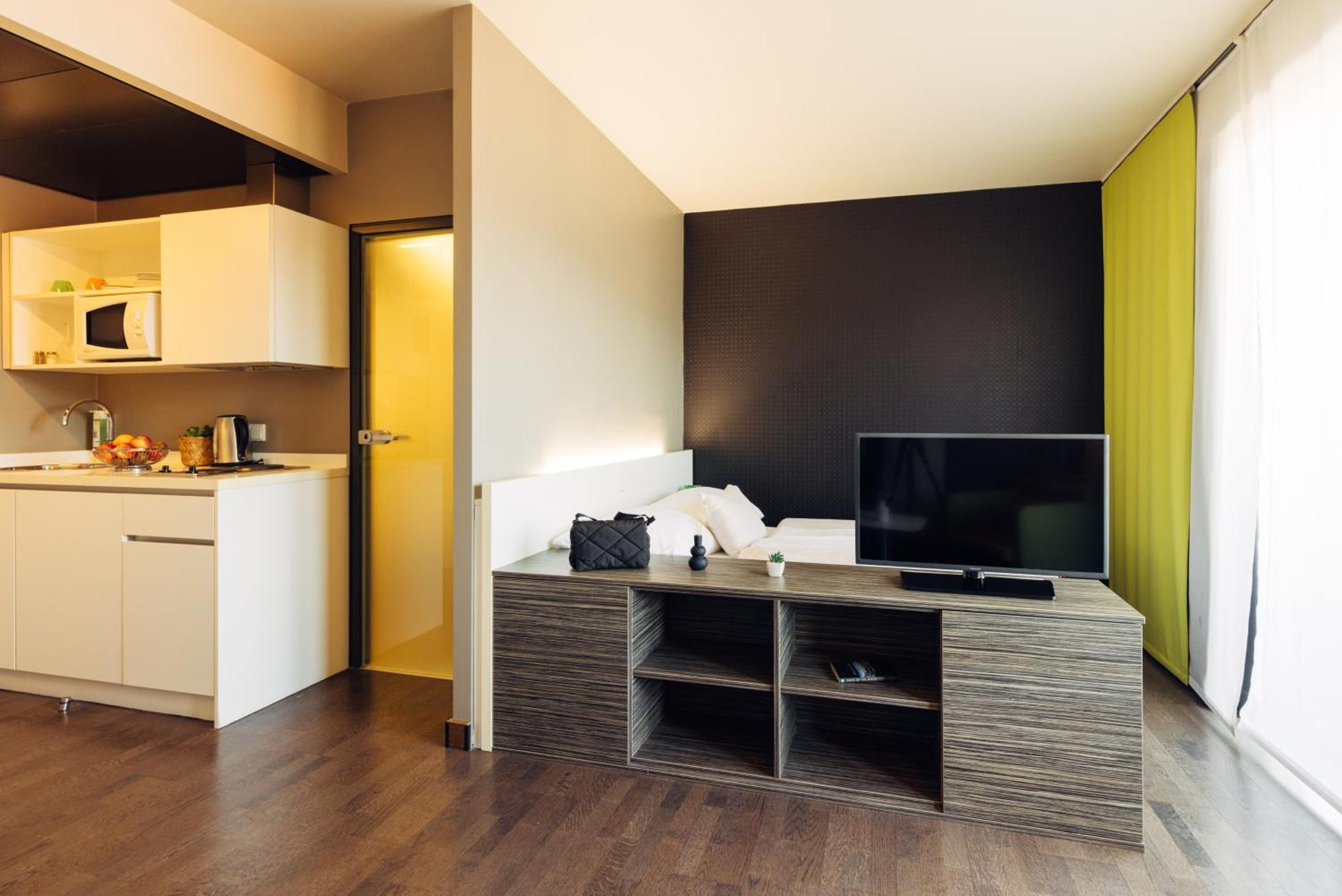 Harry'S Home Hart Bei Graz Hotel & Apartments Exterior photo