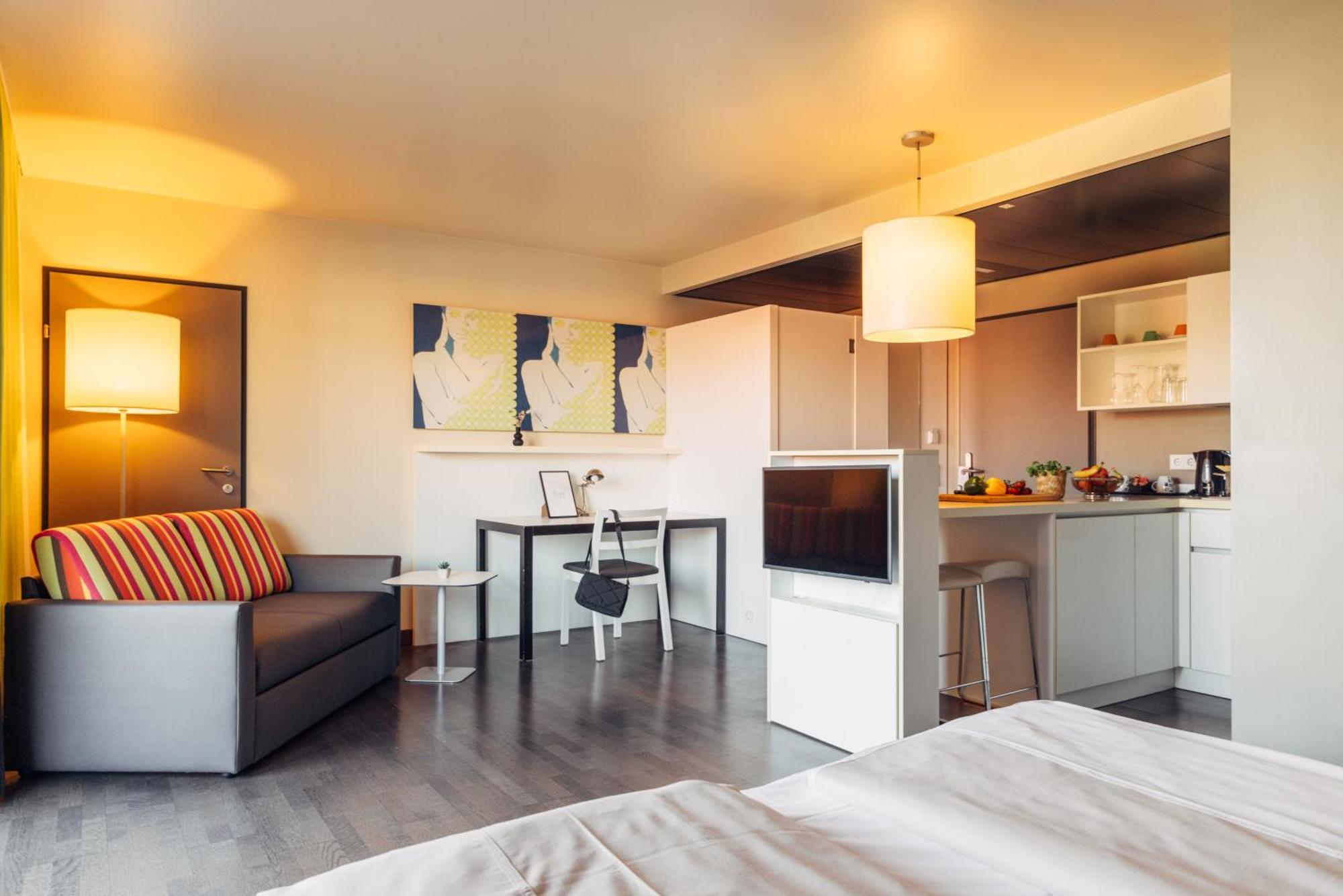 Harry'S Home Hart Bei Graz Hotel & Apartments Exterior photo